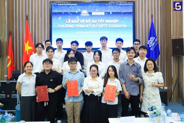 Ghi Nhanh Buổi Bảo Vệ Tốt Nghiệp Đầy Cảm Xúc Tại Đại Học Thành Đô缩略图
